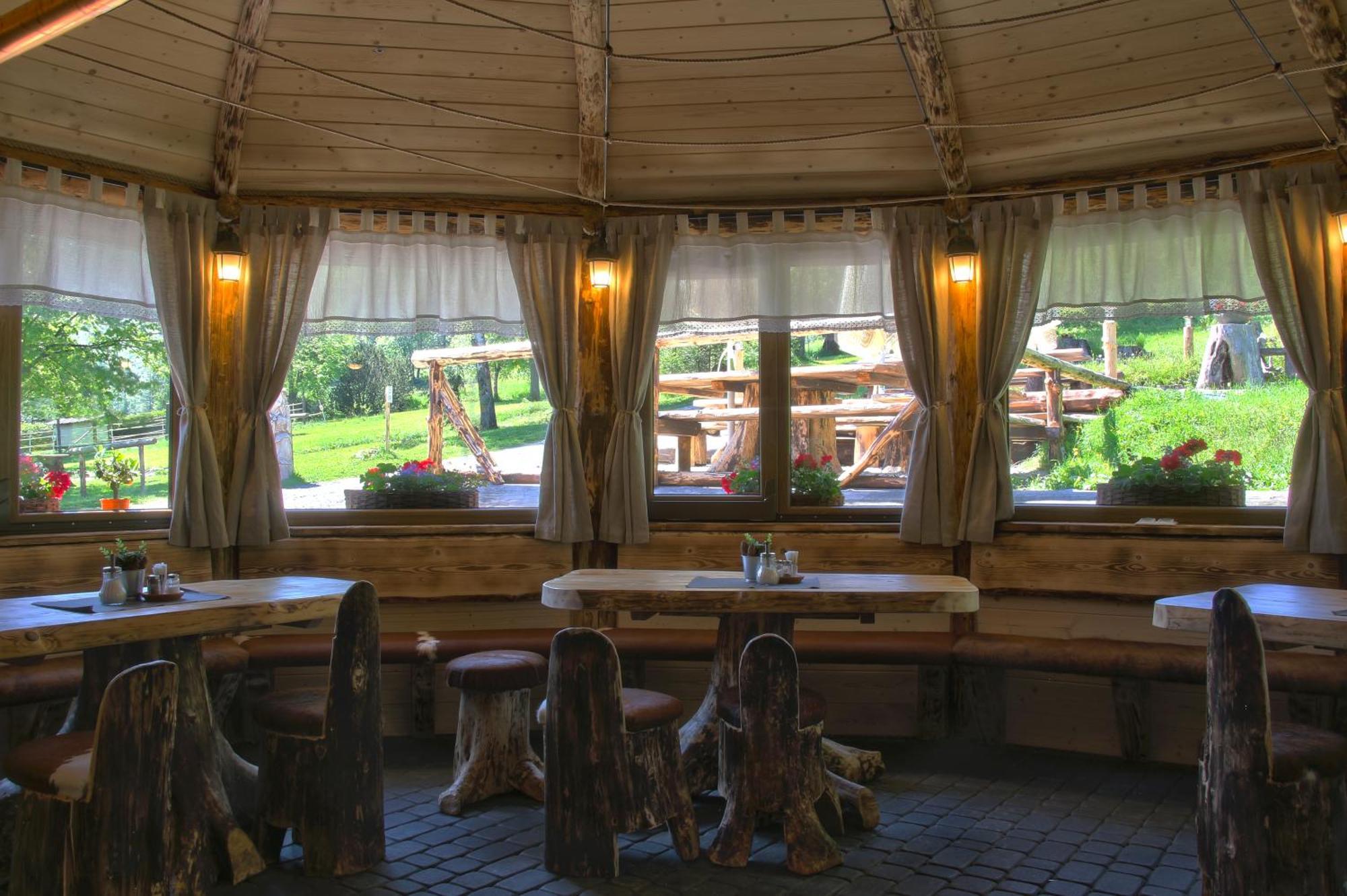 Chata Baba Yaga Ždiar المظهر الخارجي الصورة